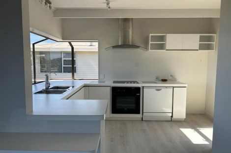 Photo of property in 10 Jane Gifford Place, Omaha, 0986