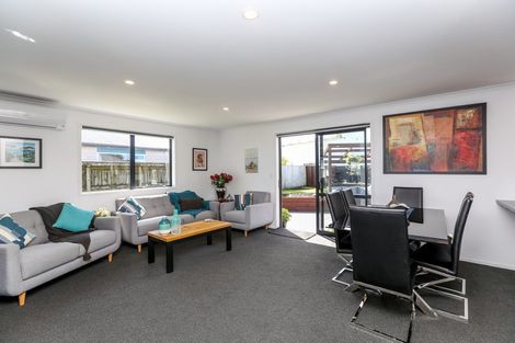 Photo of property in 206a Ngamotu Road, Spotswood, New Plymouth, 4310