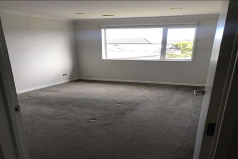Photo of property in 21a Stamford Crescent, Flat Bush, Auckland, 2019