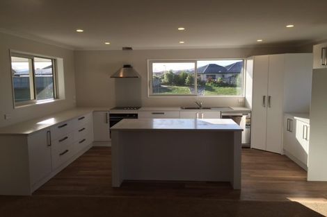 Photo of property in 10 Retallick Way, Amberley, 7410