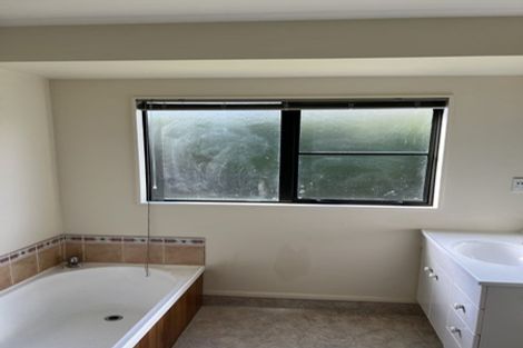 Photo of property in 1 Santa Teresa Court, Paraparaumu Beach, Paraparaumu, 5032
