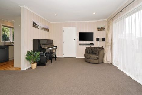 Photo of property in 18 Macmurdo Avenue, Glenview, Hamilton, 3206