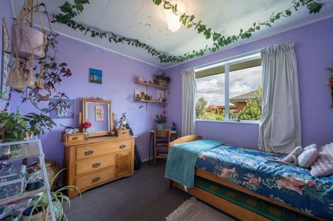 Photo of property in 2 Franklyn Close, Wakefield, 7025