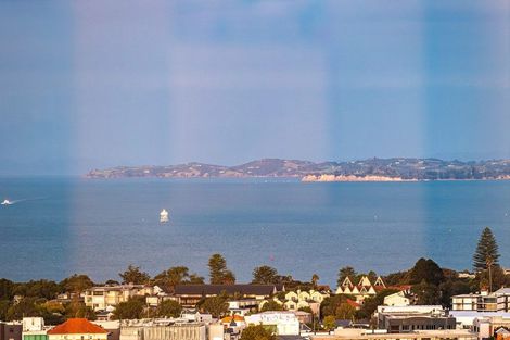 Photo of property in 11a/2 Saint Martins Lane, Grafton, Auckland, 1010