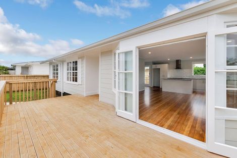 Photo of property in 25 Holland Street, Pukekohe, 2120