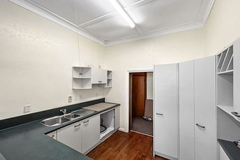 Photo of property in 1 Parkes Avenue, Saint Johns Hill, Whanganui, 4501