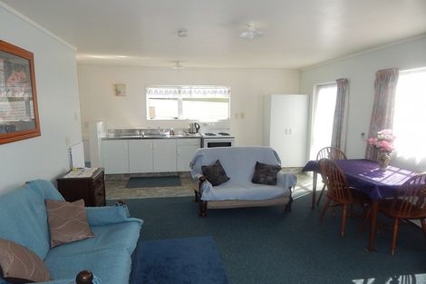 Photo of property in 4 Cook Street, Carters Beach, Westport, 7825