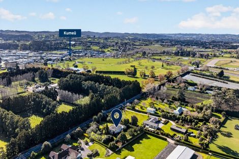 Photo of property in 873 Waitakere Road, Kumeu, 0891