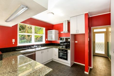 Photo of property in 1252 Devon Road, Sentry Hill, New Plymouth, 4373