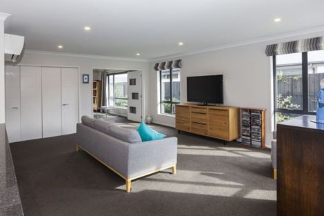 Photo of property in 9 Kohunga Crescent, Bottle Lake, Christchurch, 8083