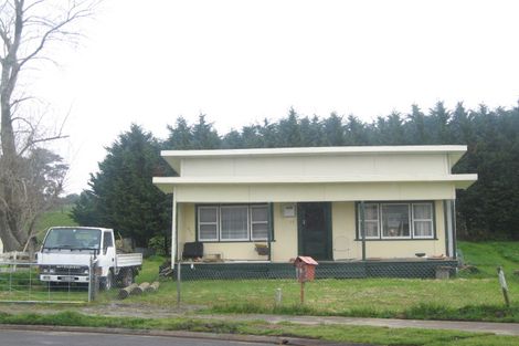 Photo of property in 12 Makere Street, Waitara, 4320