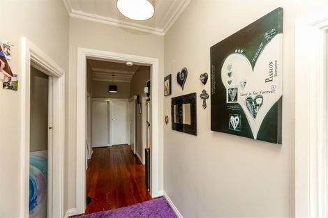 Photo of property in 1/14 Karamu Street, Strandon, New Plymouth, 4312