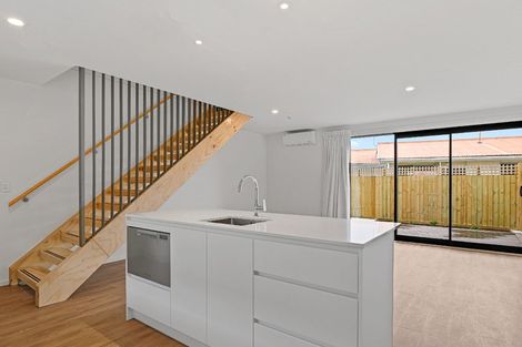 Photo of property in 4/45 Division Street, Riccarton, Christchurch, 8041