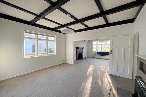 Photo of property in 22 Walker Road, Point Chevalier, Auckland, 1022