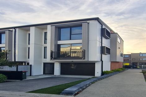 Photo of property in 5 Falcon Crescent, Hobsonville, Auckland, 0618