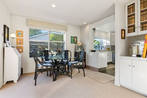 Photo of property in 132 Totara Street, Riccarton, Christchurch, 8041