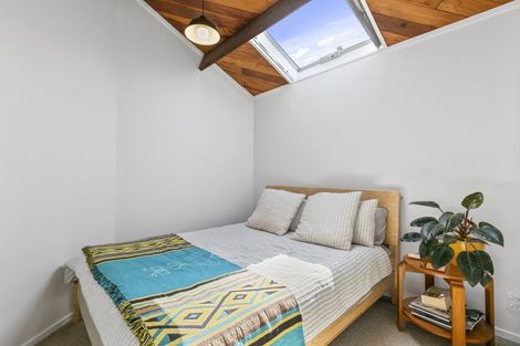 Photo of property in Metro Apartments, 18/220 Thorndon Quay, Pipitea, Wellington, 6011