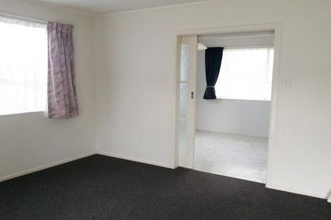 Photo of property in 93 Riversdale Drive, Merrilands, New Plymouth, 4312