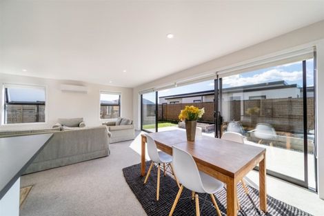 Photo of property in 46 Marbleleaf Lane, Albert Town, Wanaka, 9305