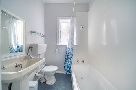 Photo of property in 4/39 Grafton Road, Roseneath, Wellington, 6011