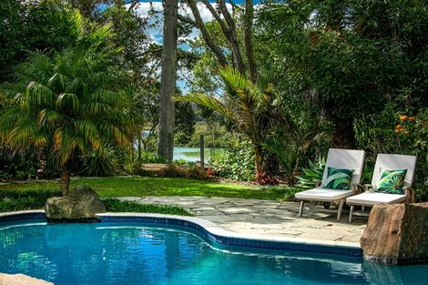 Photo of property in 25 Kingfisher Grove, Greenhithe, Auckland, 0632