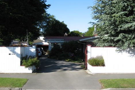 Photo of property in 356 Memorial Avenue, Burnside, Christchurch, 8053