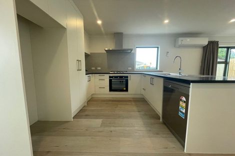 Photo of property in 51 Verran Road, Birkenhead, Auckland, 0626