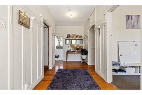 Photo of property in 8 Kahu Road, Riccarton, Christchurch, 8041