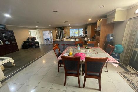 Photo of property in 10 Agapanthus Place, Flat Bush, Auckland, 2016