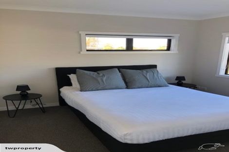 Photo of property in 51 Kent Terrace, Taradale, Napier, 4112