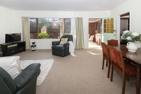Photo of property in 3/83 Uxbridge Road, Cockle Bay, Auckland, 2014