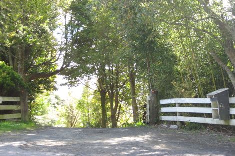 Photo of property in 241 Forest Hill Road, Waiatarua, Auckland, 0612