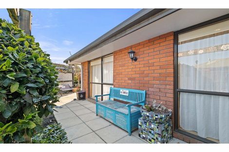 Photo of property in 2/2 Fountainhead Lane, Hillmorton, Christchurch, 8025