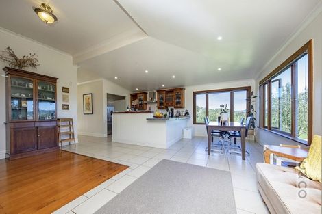 Photo of property in 83 Tarrant Road, Helensville, 0875