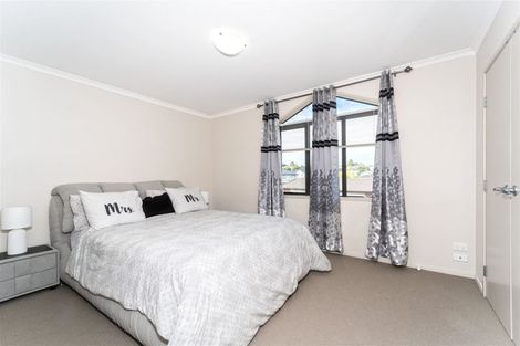 Photo of property in St Claire Village, 35/172 Mcleod Road, Te Atatu South, Auckland, 0610