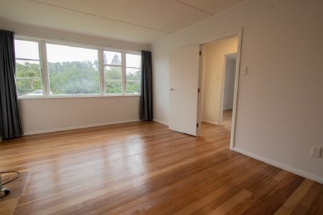 Photo of property in 211 Cambridge Terrace, Naenae, Lower Hutt, 5011