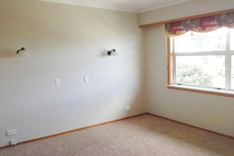 Photo of property in 83a Eliot Street, New Plymouth, 4310