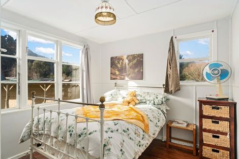 Photo of property in 21 Hythe Street, Athol, 9793