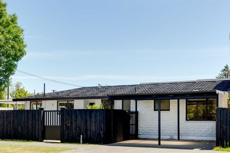 Photo of property in 2/97 Weston Road, St Albans, Christchurch, 8052