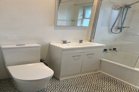 Photo of property in 1/3 Camp Street, Silverstream, Upper Hutt, 5019