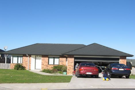 Photo of property in 36 Carn Place, Weymouth, Auckland, 2103