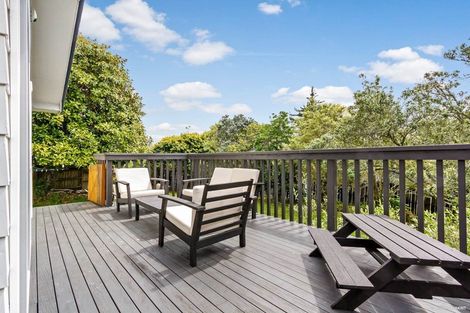 Photo of property in 2 Longreach Drive, Sunnyvale, Auckland, 0612