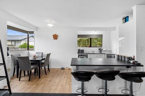 Photo of property in 15 Rigter Place, Enderley, Hamilton, 3214