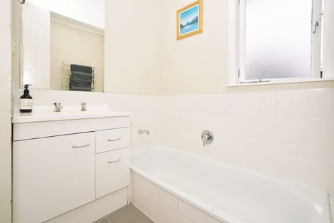 Photo of property in 18 Macmurdo Avenue, Glenview, Hamilton, 3206