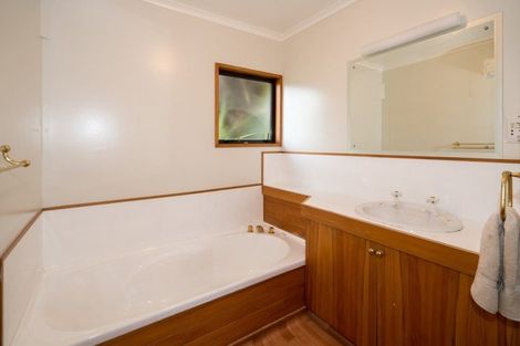Photo of property in 10 Santa Maria Avenue, Mount Pleasant, Christchurch, 8081
