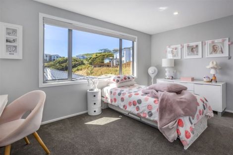 Photo of property in 29 Ken Douglas Drive, Aotea, Porirua, 5024