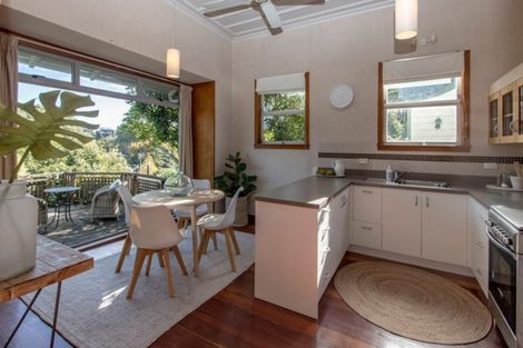 Photo of property in 79 Milton Road, Bluff Hill, Napier, 4110