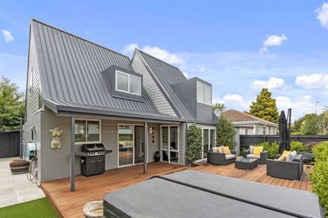 Photo of property in 98a Memorial Avenue, Ilam, Christchurch, 8053