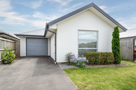 Photo of property in 22 Helmore Street, Rangiora, 7400