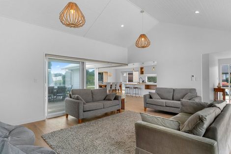 Photo of property in 24 Waterman Drive, Langs Beach, Waipu, 0582